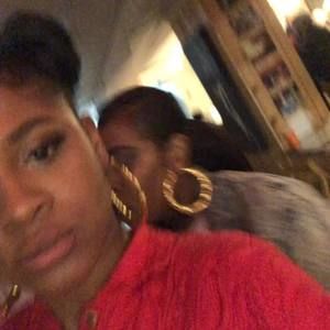 Meet your Posher, Lani